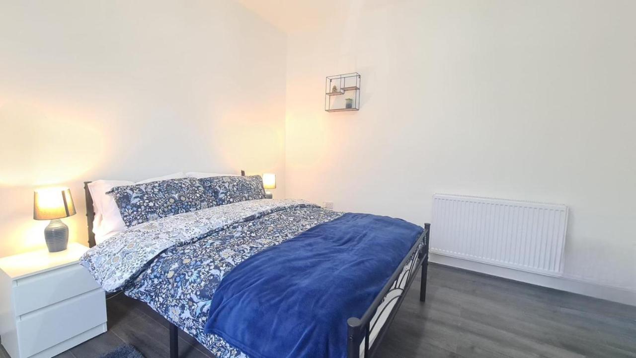 Cosy Room In Manor Park Londres Exterior foto